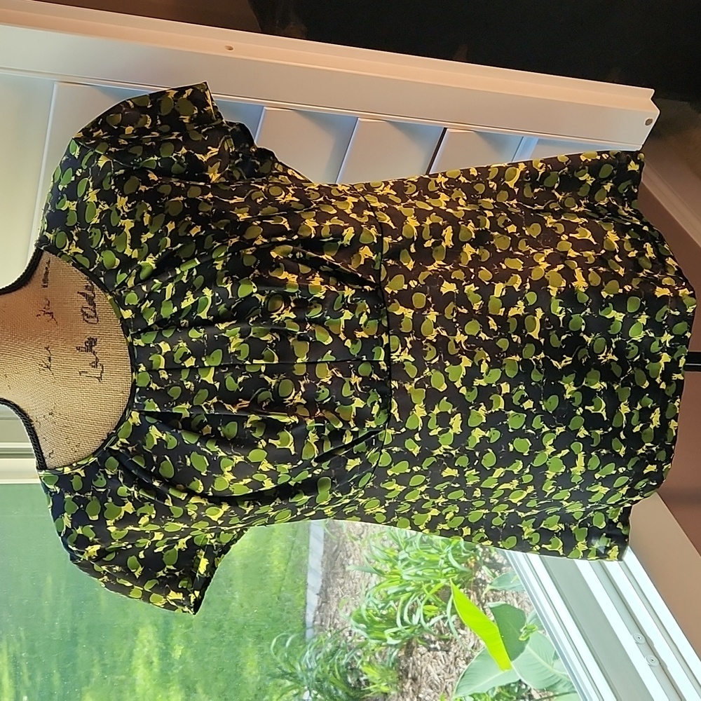 Gorgeous patterned blouse